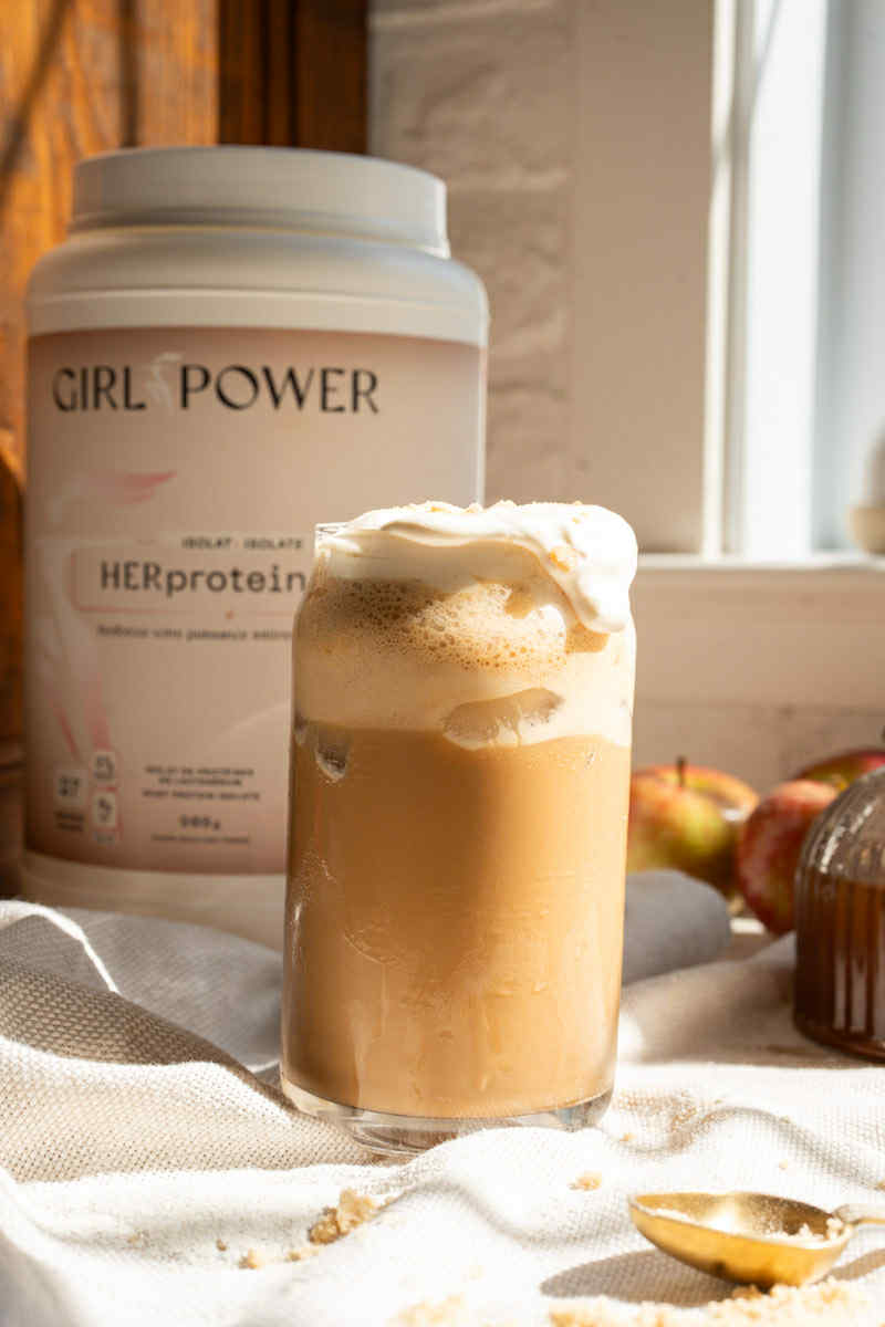 Latté protéiné café caramel à la pomme